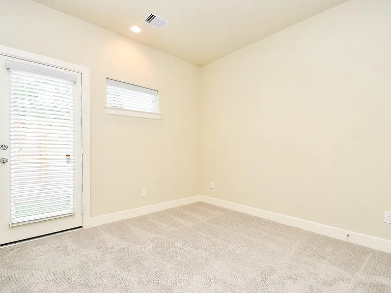 2307 Warhol Way — Photo 10