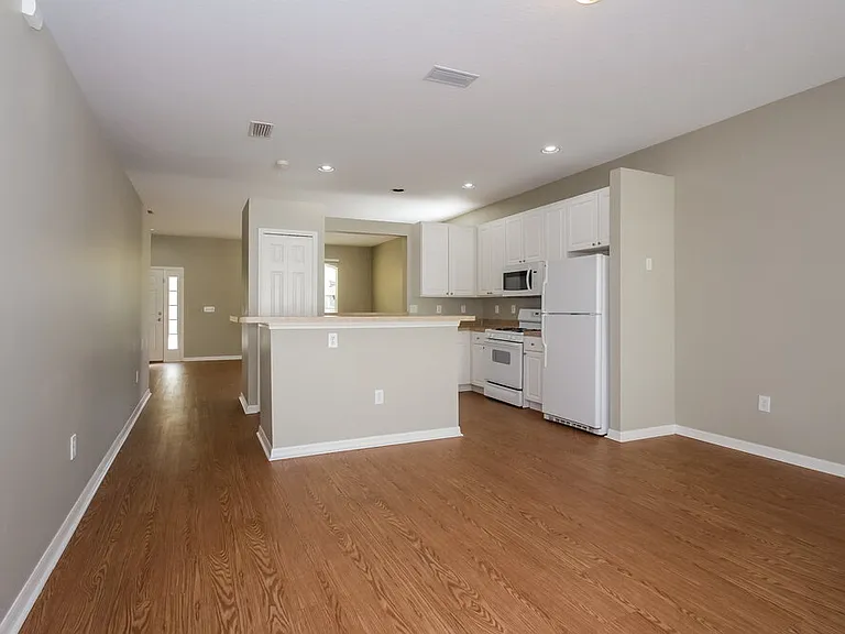 12718 Bramfield Dr — Photo 4