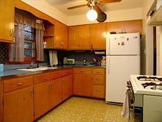 3rd image of 6501 N Nordica Ave