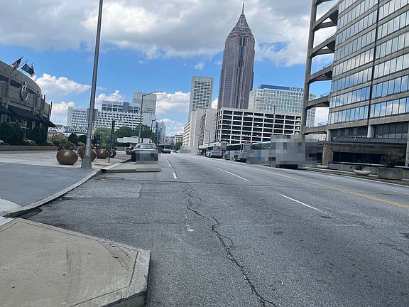 5th image of 400 W Peachtree St NW Unit 2005