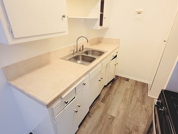 2nd image of 110 N Cedar St #1