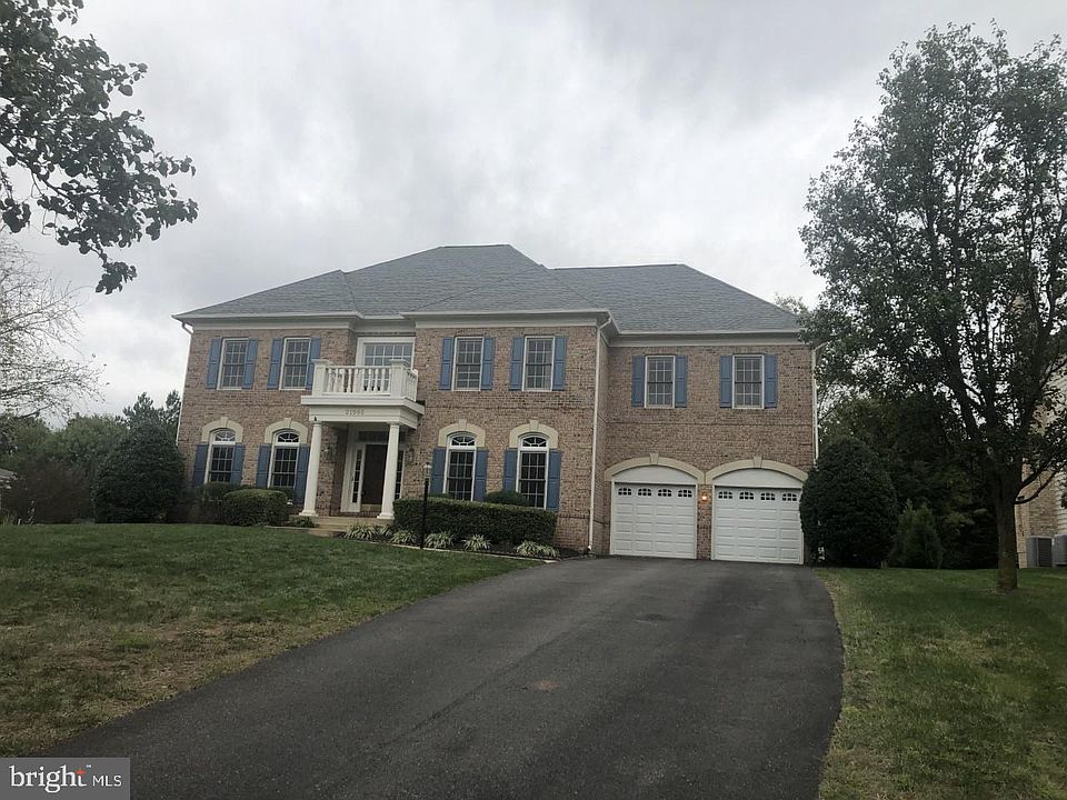 1st image of 21966 Hyde Park Dr