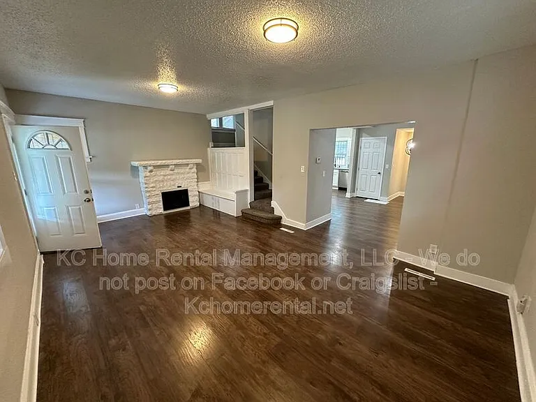 3016 E 32nd St — Photo 11