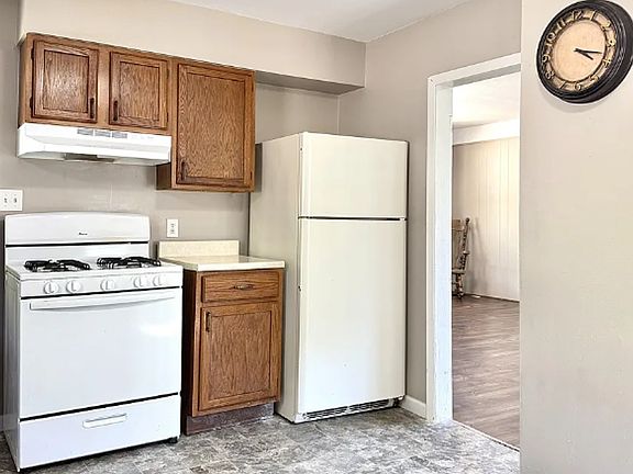 2nd image of 2106 Kleine St