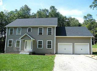 49 River Ln, Deep River, CT 06417