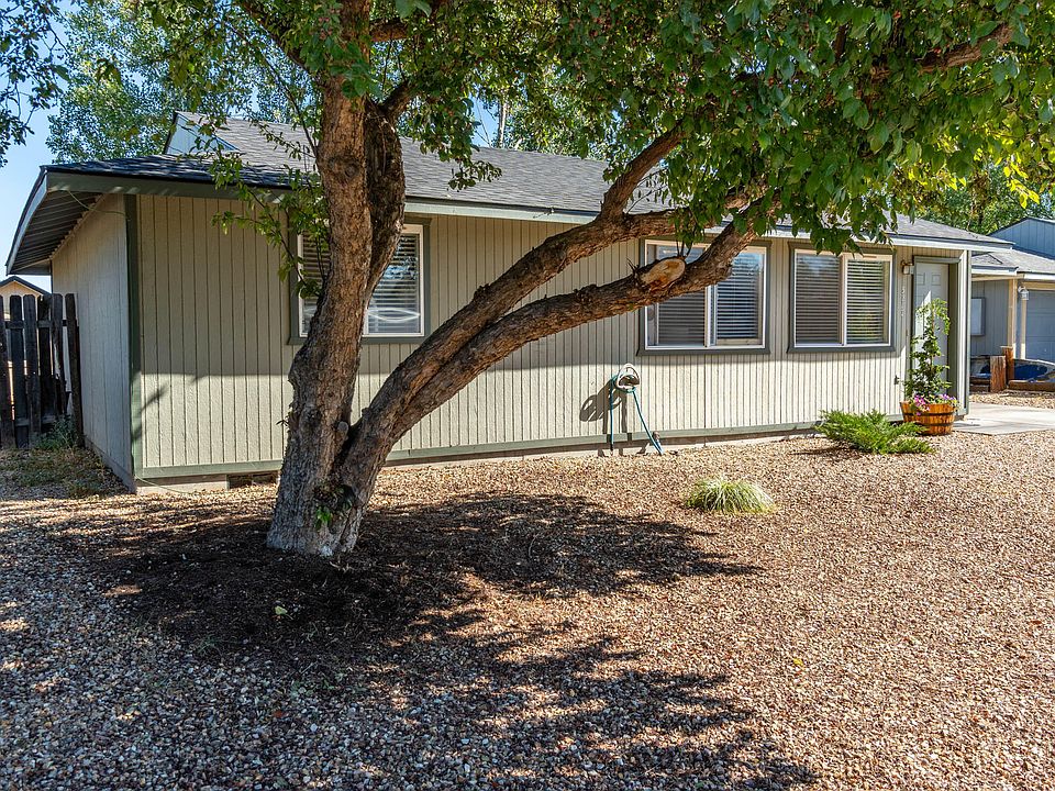 1st image of 3217 SW Quartz Ave