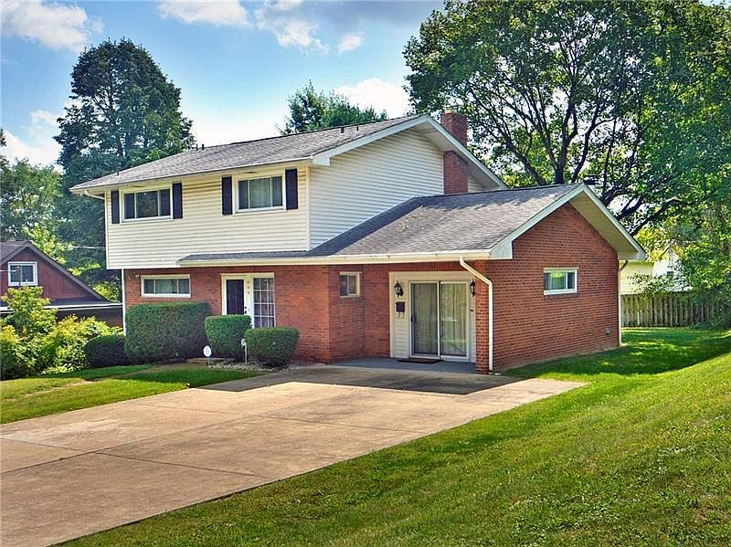1st image of 609 Garden City Dr