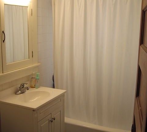 5th image of 2937-39 N Murray Ave