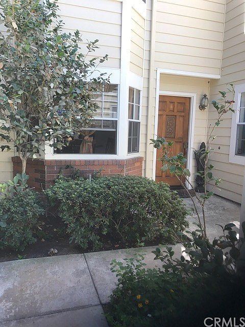 1st image of 451 Medford Ct
