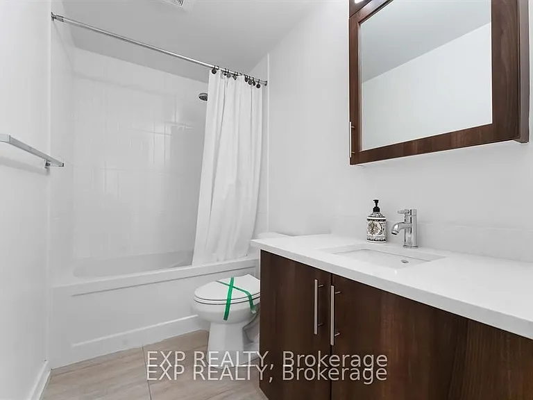 40 Nepean St #1607 — Photo 18