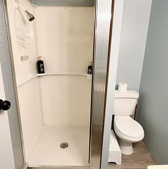 3303 Chester Rd — Photo 31