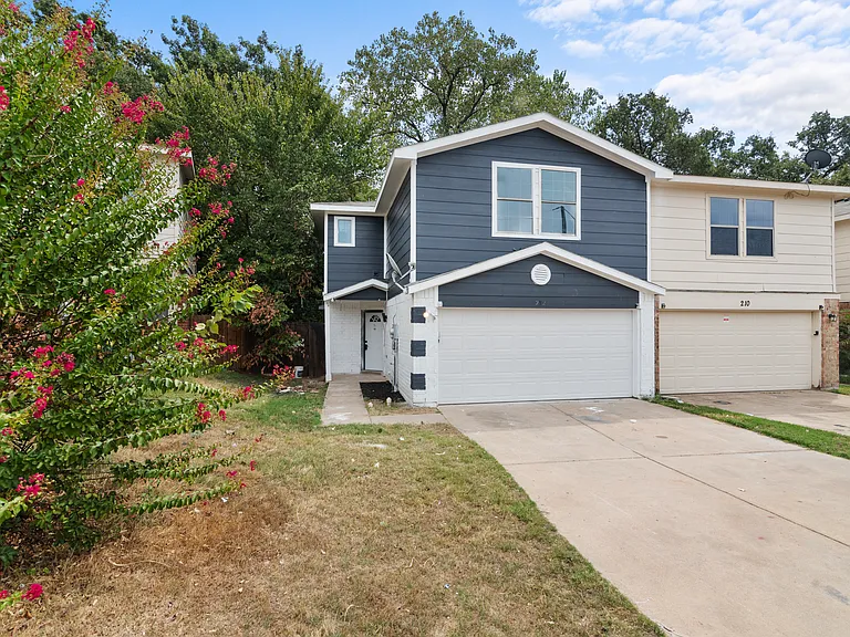 212 Creek Cove Dr — Photo 12