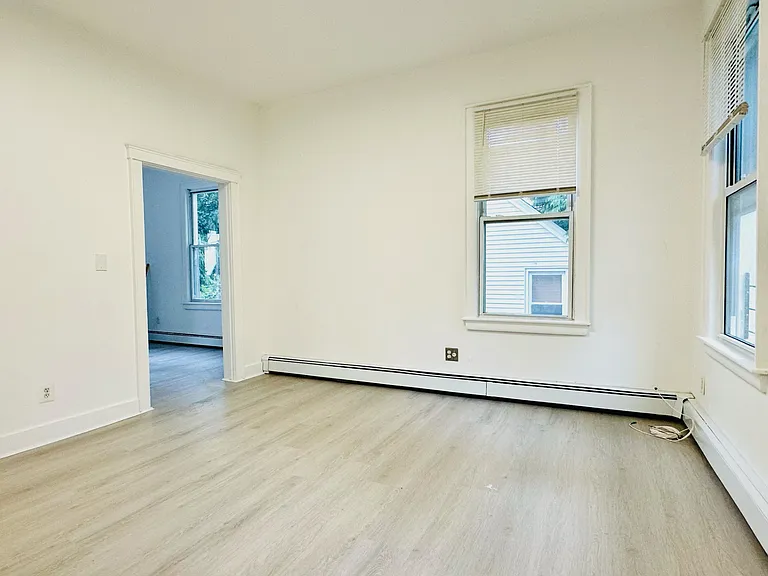 116 Kimball Ave — Photo 5