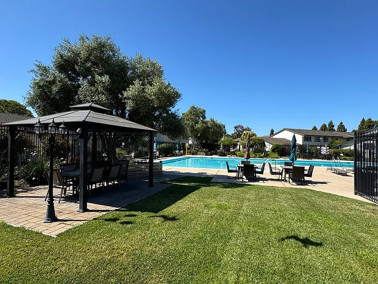 4703 Valencia Way #4703 — Photo 10