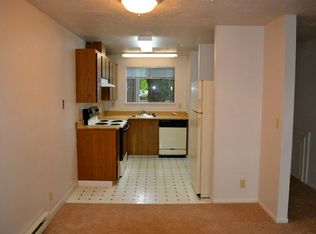 1623 15th Ave SE APT B, Albany, OR 97322