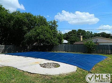 4th image of 857 Wendy Dr