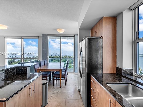 4th image of 7900 Harbor Island #1126