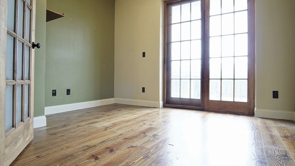 2nd image of 1534 Putnam Ave APT 4F