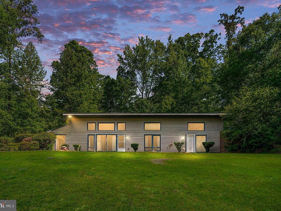 1st image of 279 Poplar Rd