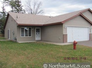 811 Shady Ridge Ln, Braham, MN 55006