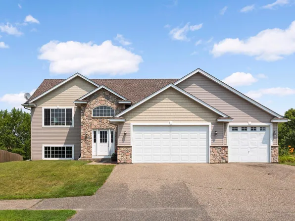 12027 Mayview Cv, Lindstrom, MN 55045