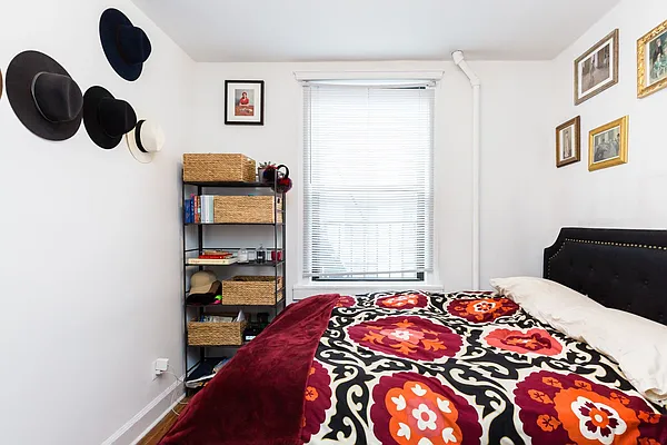 Sold by Lizmar Asset Management LLC | media 12