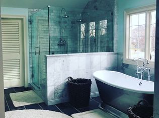 3N778 Walt Whitman Rd, St Charles, IL 60175