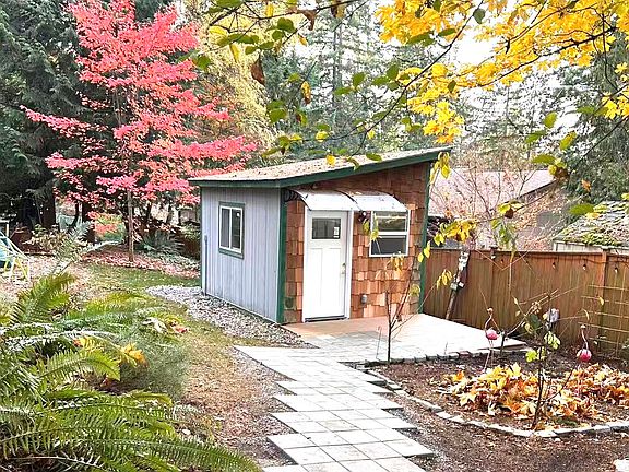 2nd image of 4165 158th Ave SE