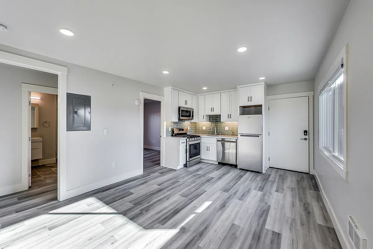 Building Photo - 3411 Adeline St
