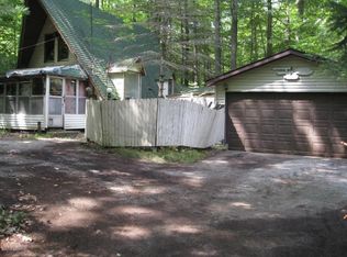 889 W Wells St, White Cloud, MI 49349