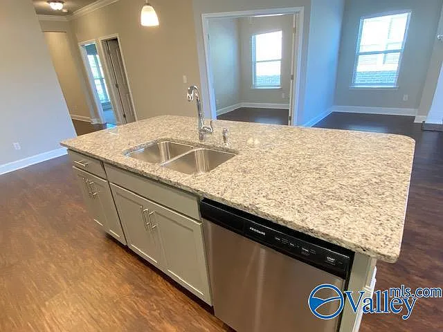 311 River Rock Dr — Photo 10
