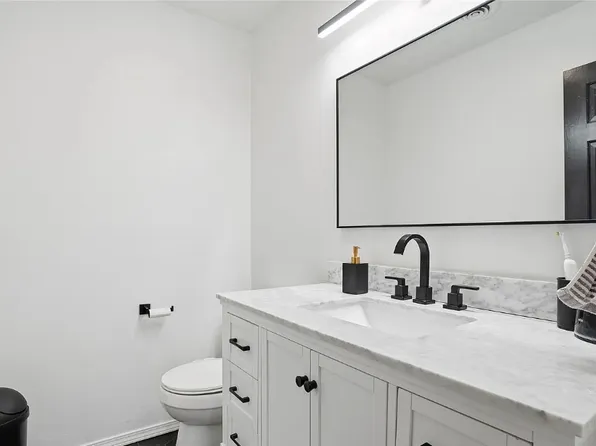 4226 80th Pl #9B, Kenosha, WI 53142