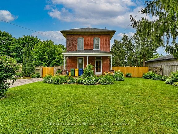 2nd image of 865 Parkhill Rd W