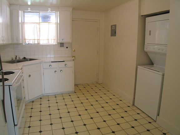 4th image of 1868 S Garfield St