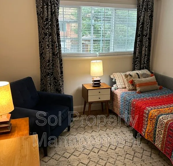 67 Elizabeth Way — Photo 18