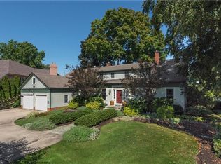 30328 Lake Rd, Bay Village, OH 44140