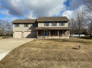 2795 Stone Ridge Dr, Kankakee, IL 60901