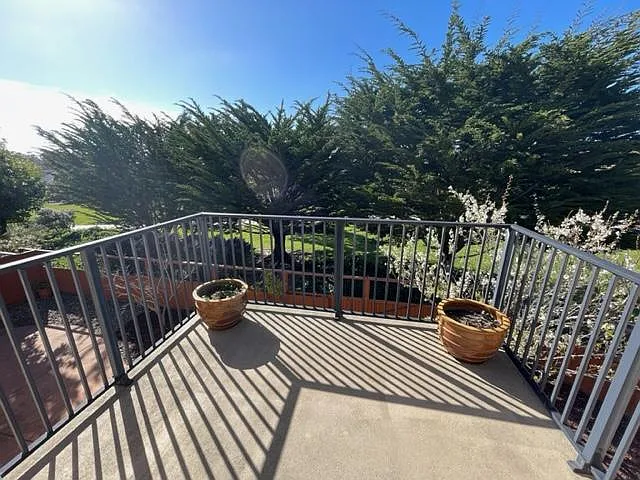 4992 Beach Wood Ct — Photo 50