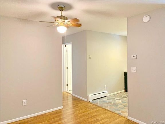 5th image of 187 Parkside Dr