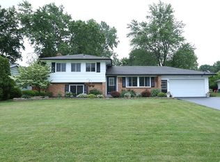 85 Shale Dr, Rochester, NY 14615