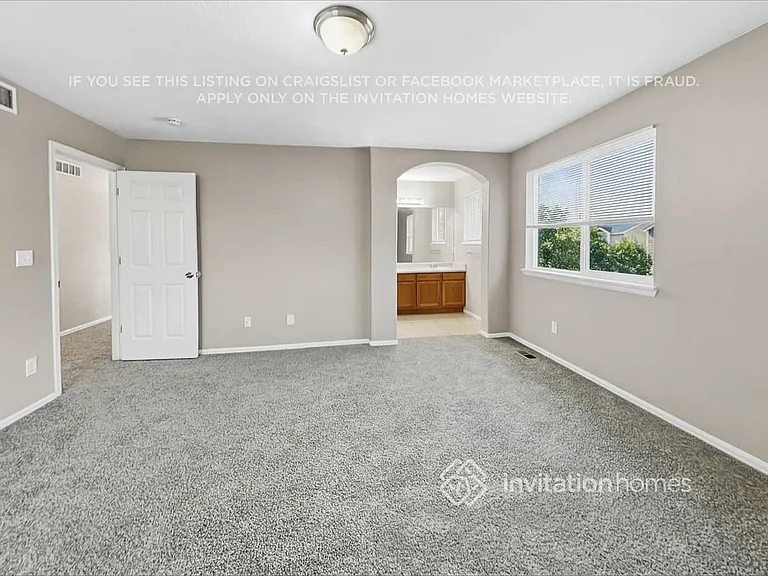 9829 Kenton Cir — Photo 11
