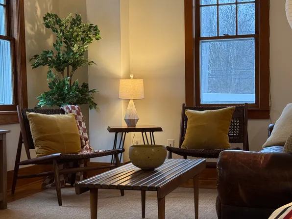 103 Sweet Cherry St, Manlius, NY 13104