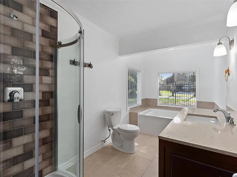 500 Shirleen Dr — Photo 27