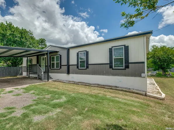 7030 Calle Briseno, San Antonio, TX 78252