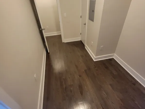 620 Summit Avenue image 7 of 11