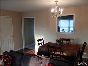4th image of 100 N Oak St