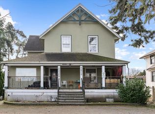 45360 Hodgins Ave, Chilliwack, BC V2P1P5