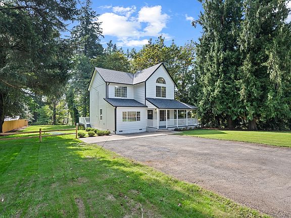 2nd image of 22930 NE Hagey Rd