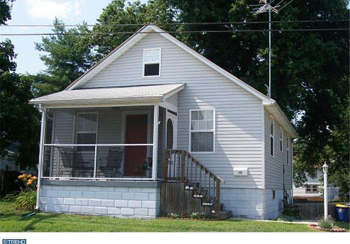 1st image of 105 NE 2nd St