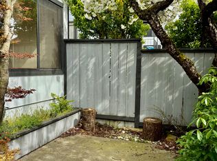 420 N 39th St #101, Seattle, WA 98103